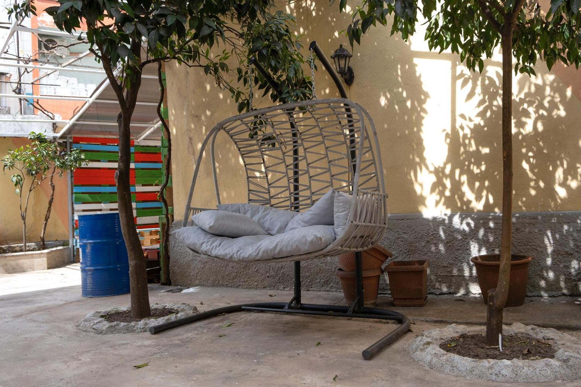 Mandarine Hostel Tirana Zewnętrze zdjęcie