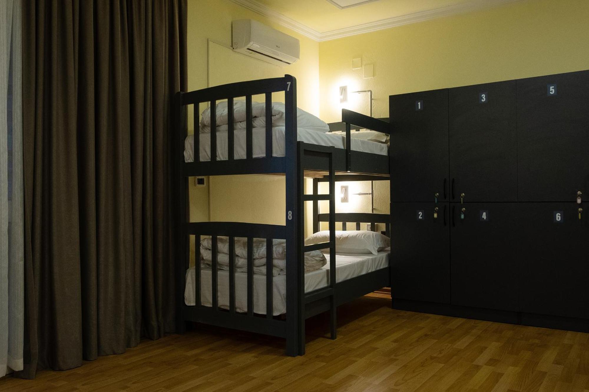 Mandarine Hostel Tirana Zewnętrze zdjęcie
